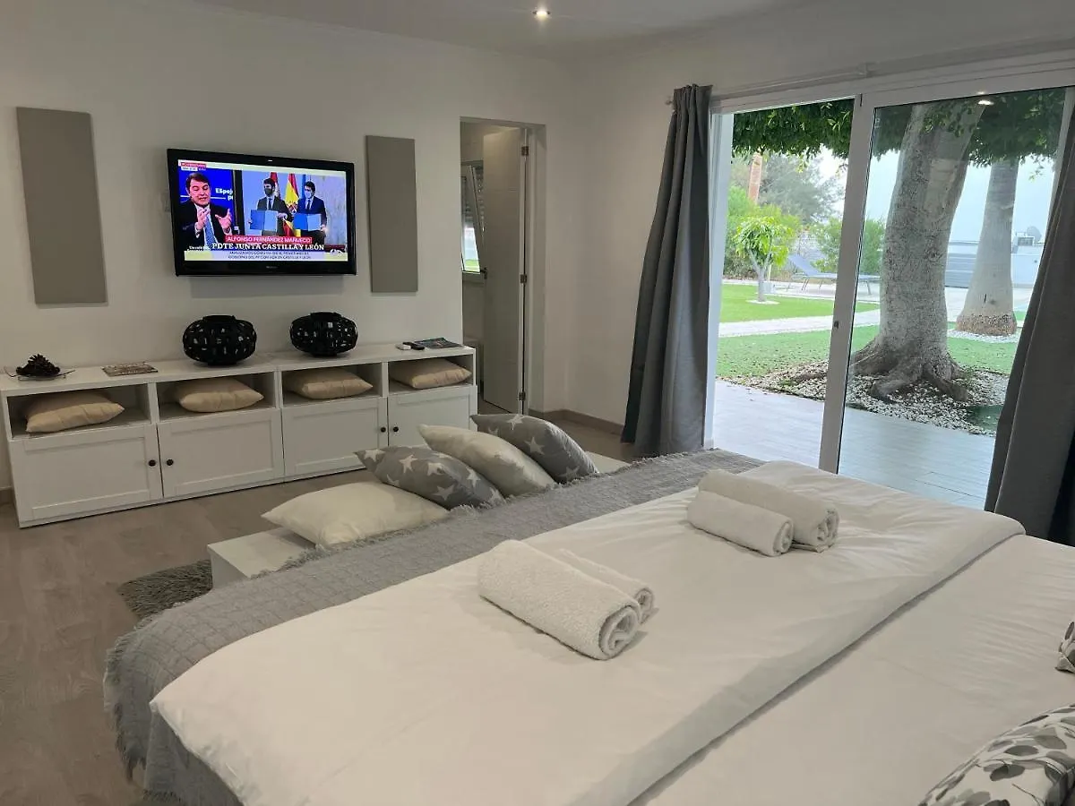 סנטה קרוז דה טנריף Malibu Ocean Villa